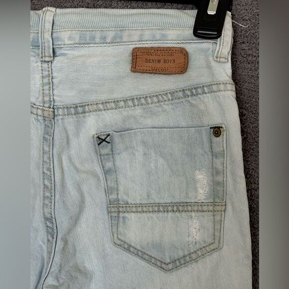 Zara boys denim shorts with patches and rips with tie and button waist sz8 - Picture 8 of 9